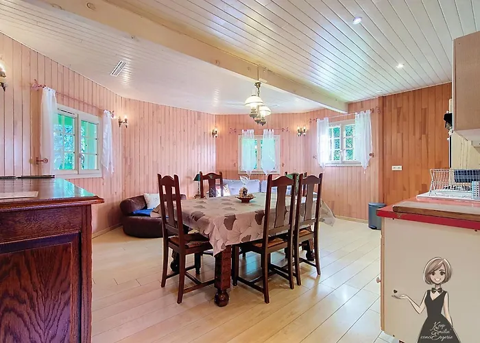 Tulasi, Douceur Et Serenite A Eysus